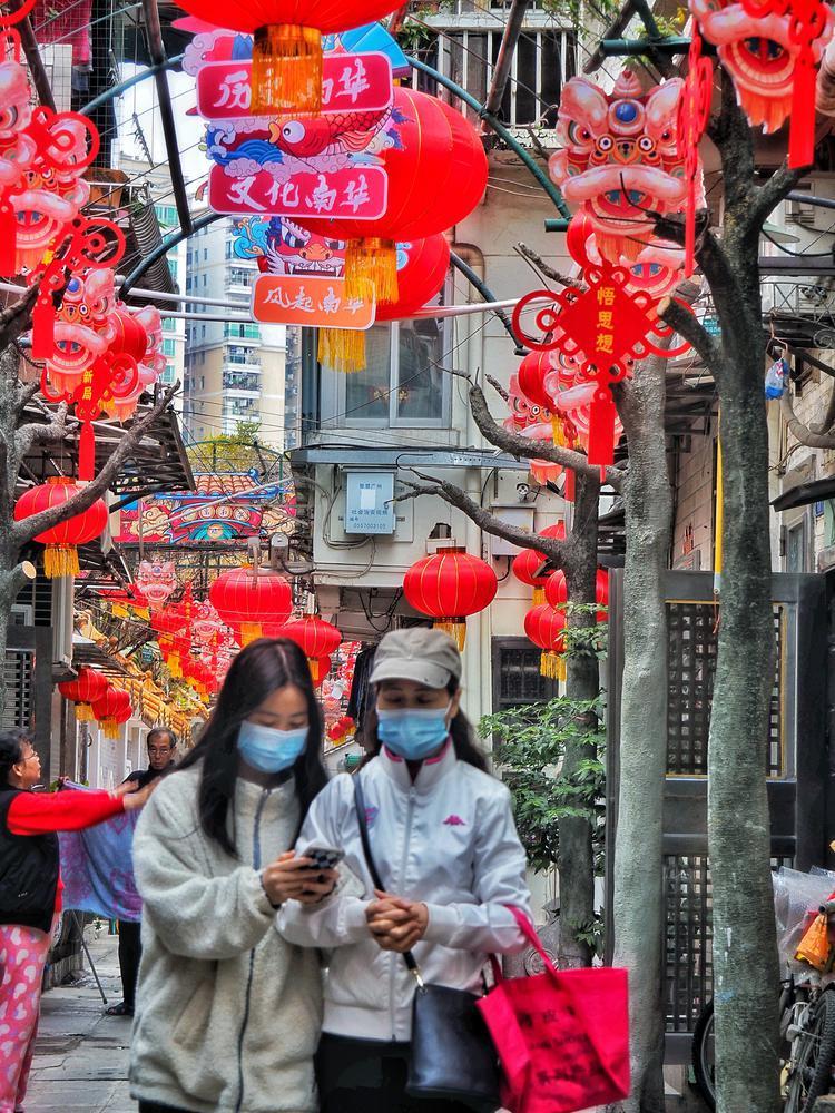 今晚特马是_诉讼标的额达17亿元，多家中介机构因